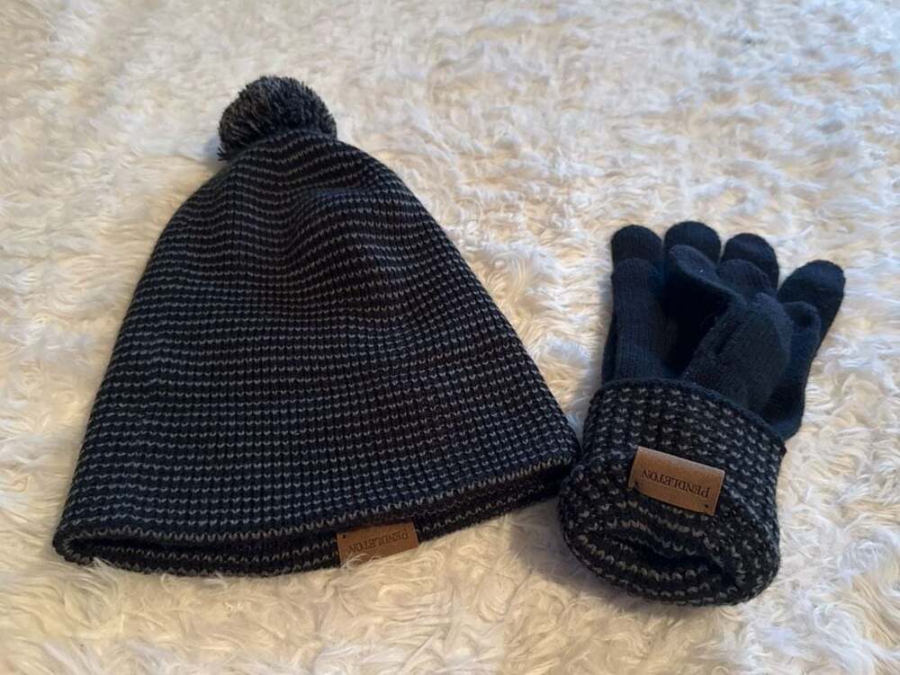 Pendleton Black Knit Pom Beanie and Touchscreen Glove Set‎